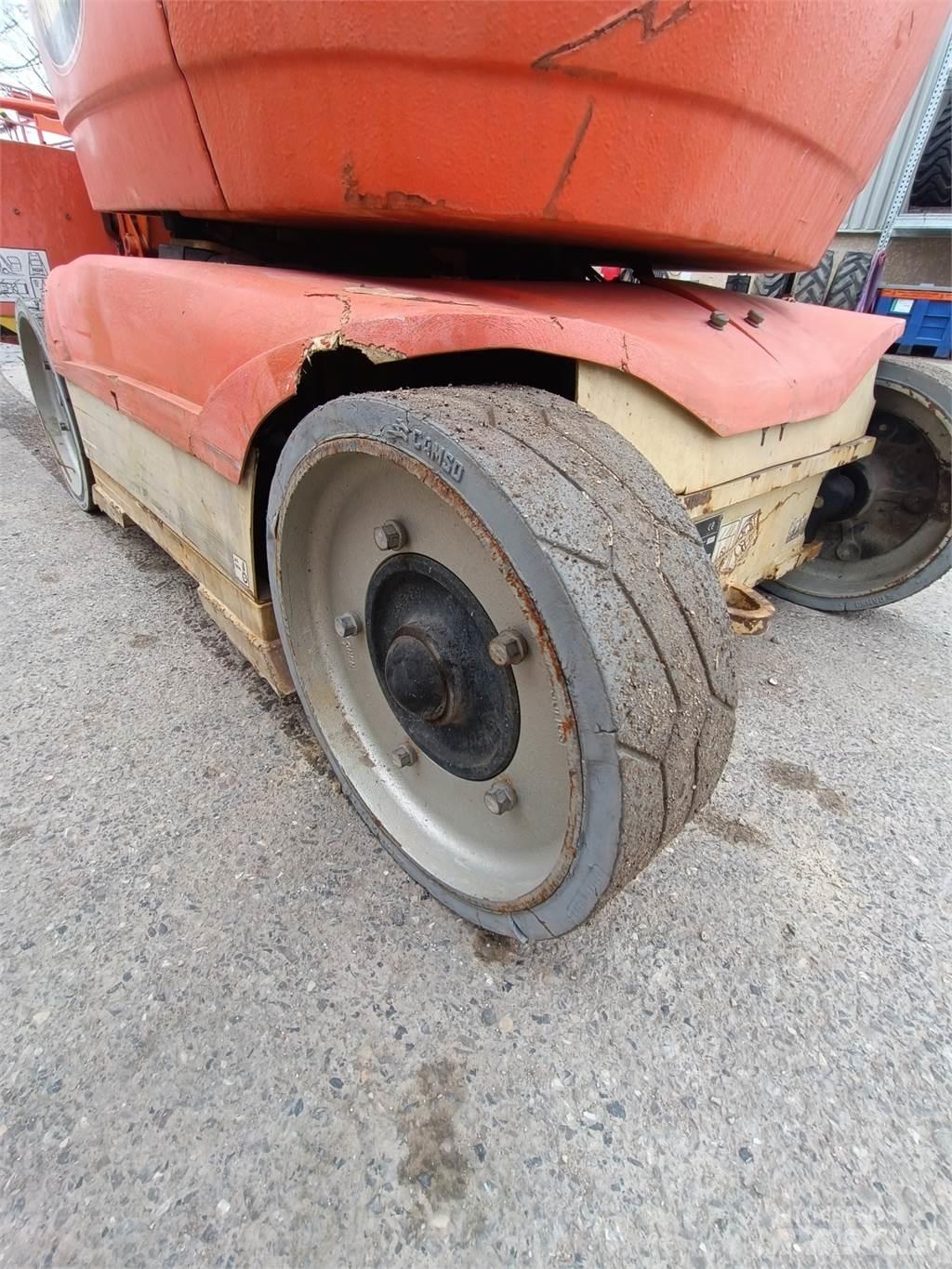 JLG T10E Piattaforme cingolate, Piattaforme a ragno e Montacarichi