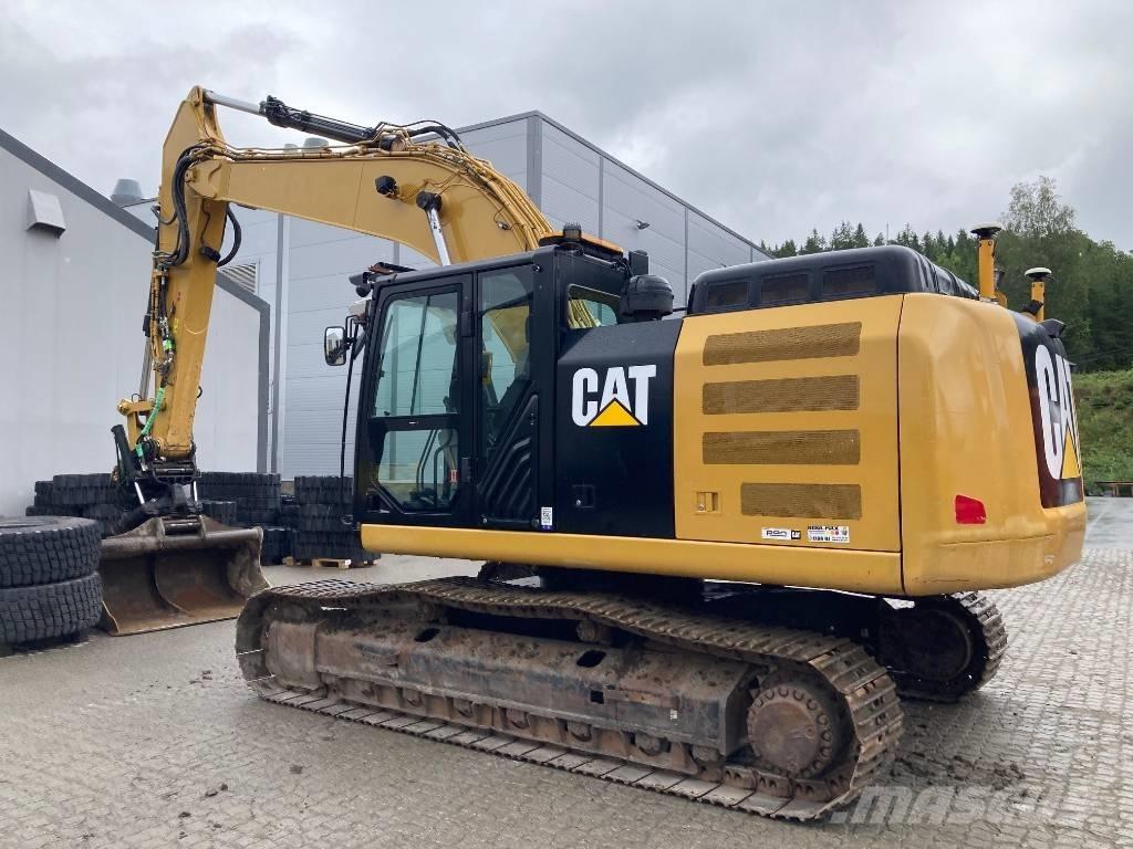 CAT 326 F L Escavatori cingolati