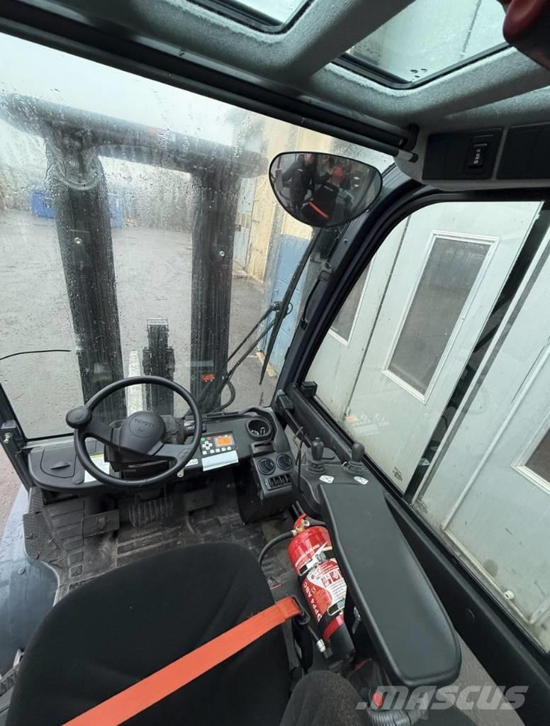 Toyota truck 8FD30F Carrelli elevatori diesel