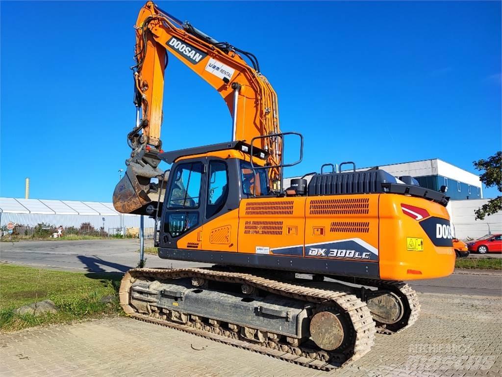 Doosan DX300LC-7 Escavatori cingolati
