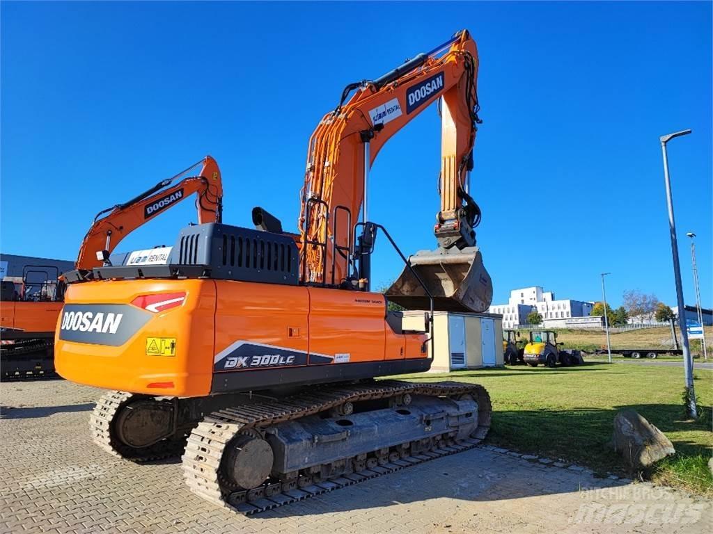Doosan DX300LC-7 Escavatori cingolati
