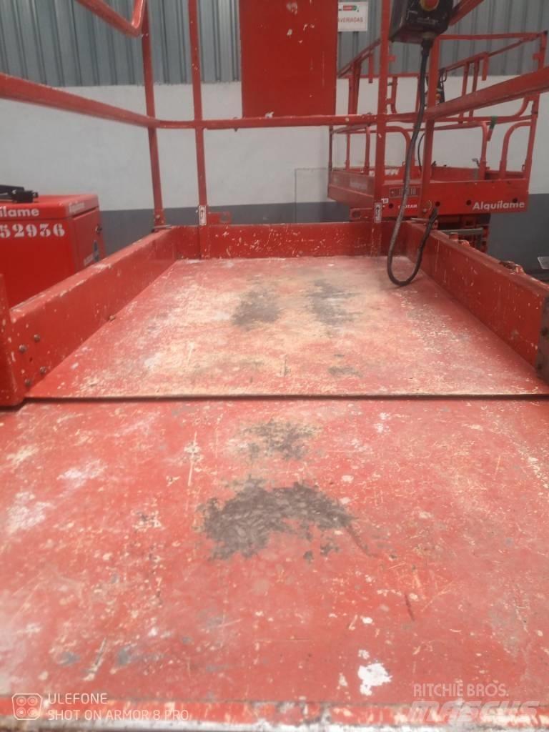 Haulotte Compact 12 Piattaforme a pantografo