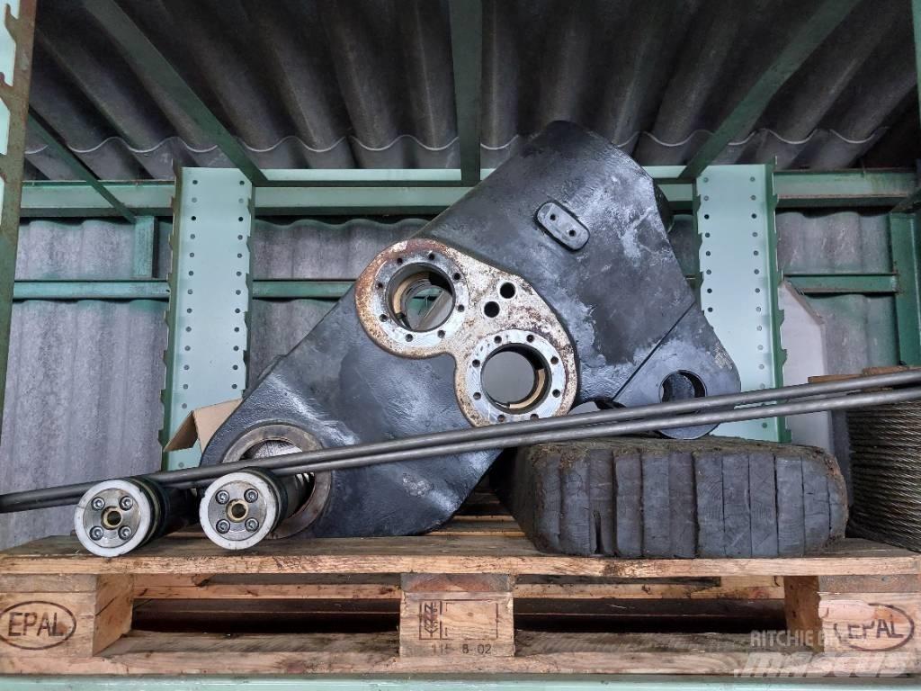John Deere 1110 E Bracci e avambracci