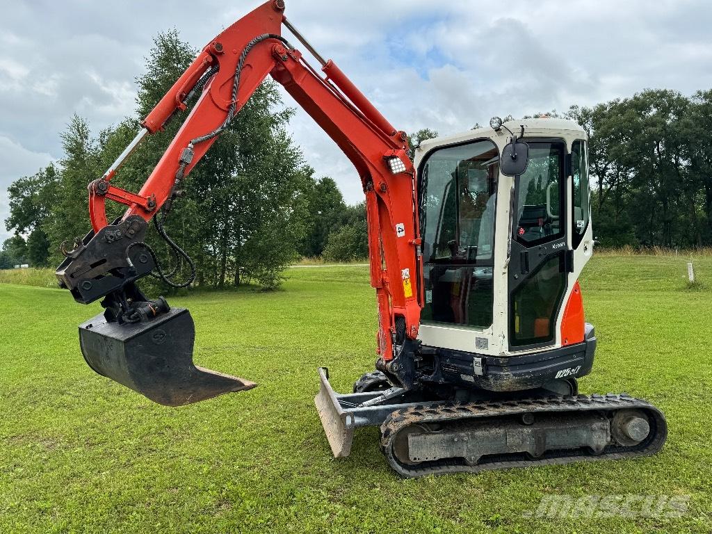 Kubota U 25-3 Miniescavatori