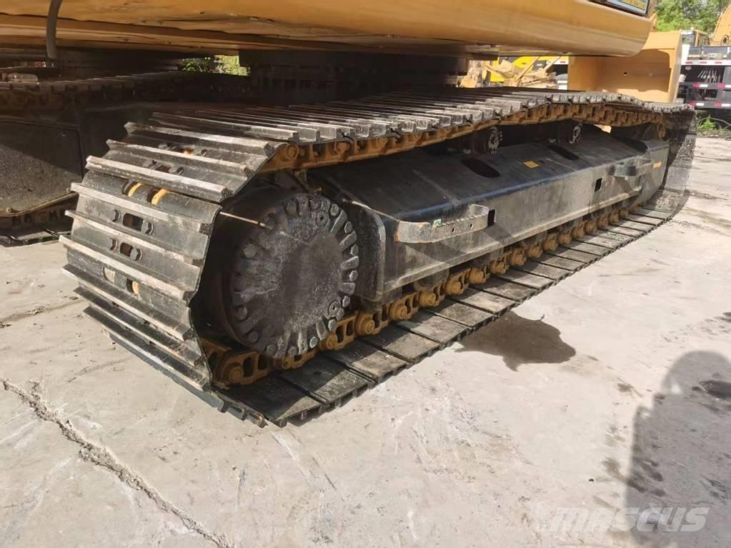 CAT 320D2 Escavatori cingolati