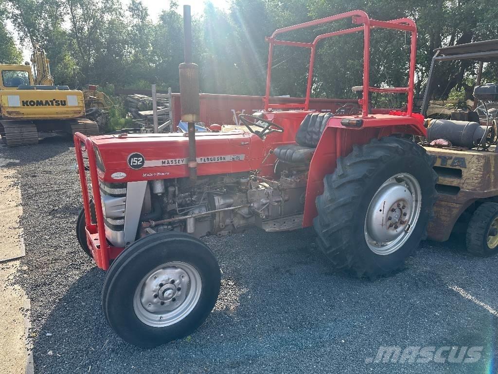 Massey Ferguson 152 Trattori