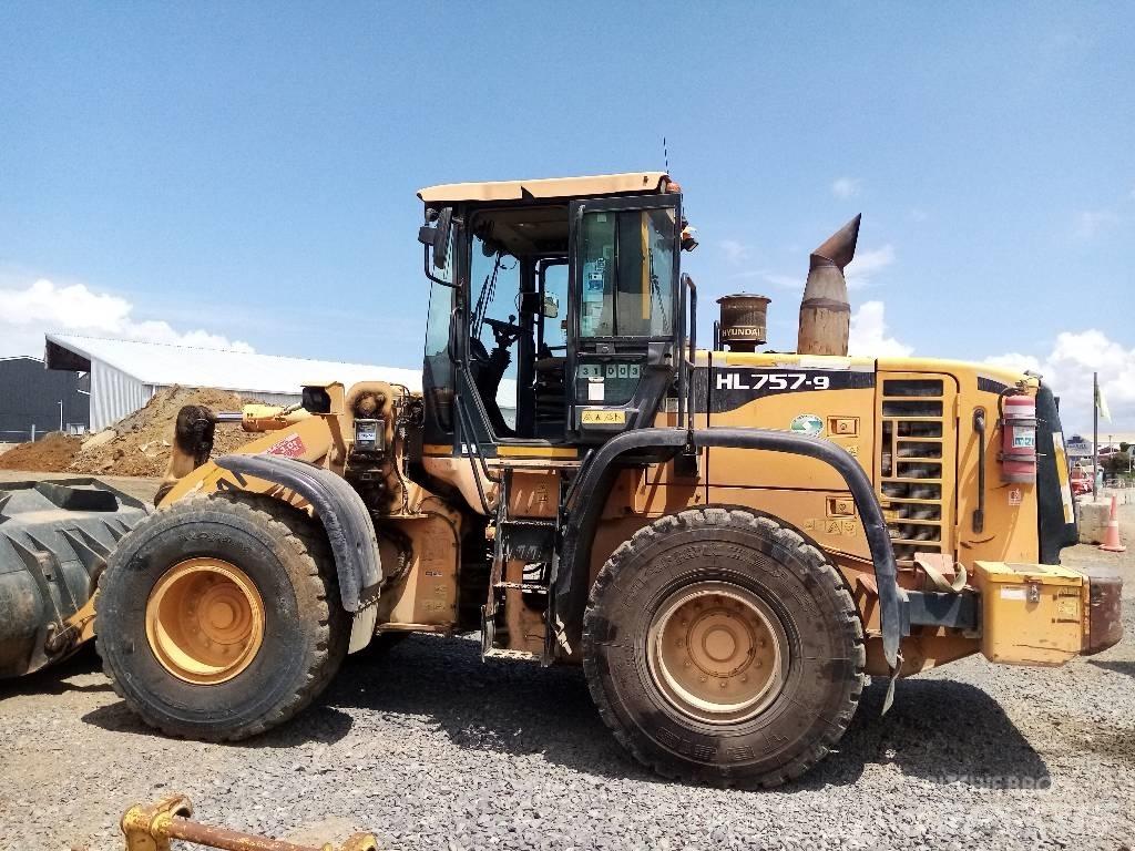 Hyundai HL 757-9 Pale gommate