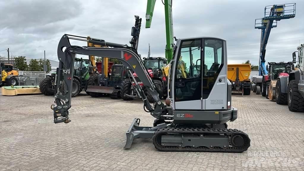 Wacker Neuson EZ36 Miniescavatori