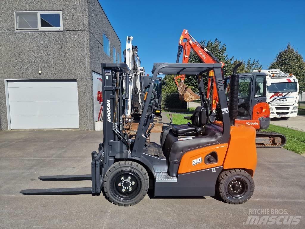 Doosan d30nxp Carrelli elevatori diesel