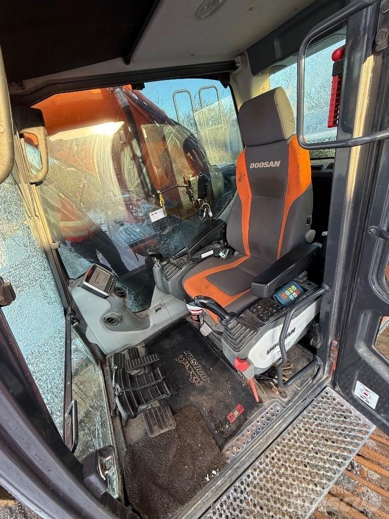 Doosan DX 300 lc 5 Escavatori cingolati
