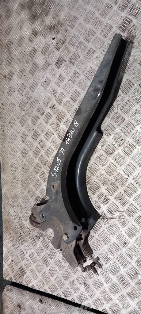 Scania R 440.   1491018 Cabine e interni