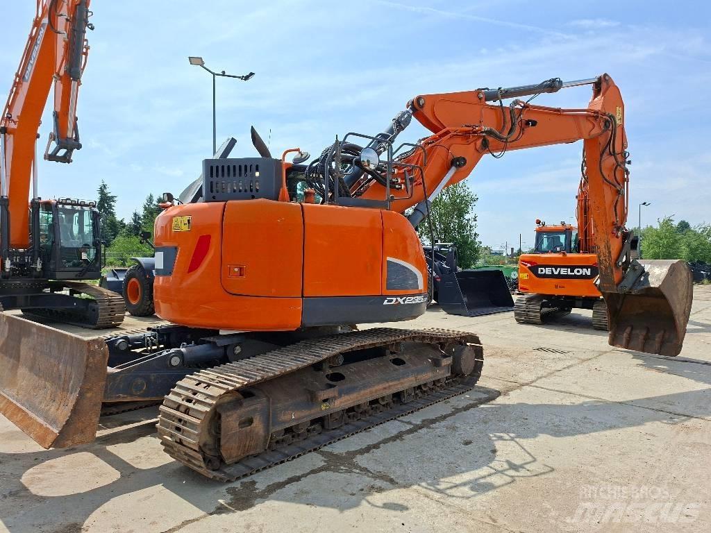 Doosan DX 235 LCR-5 Escavatori cingolati