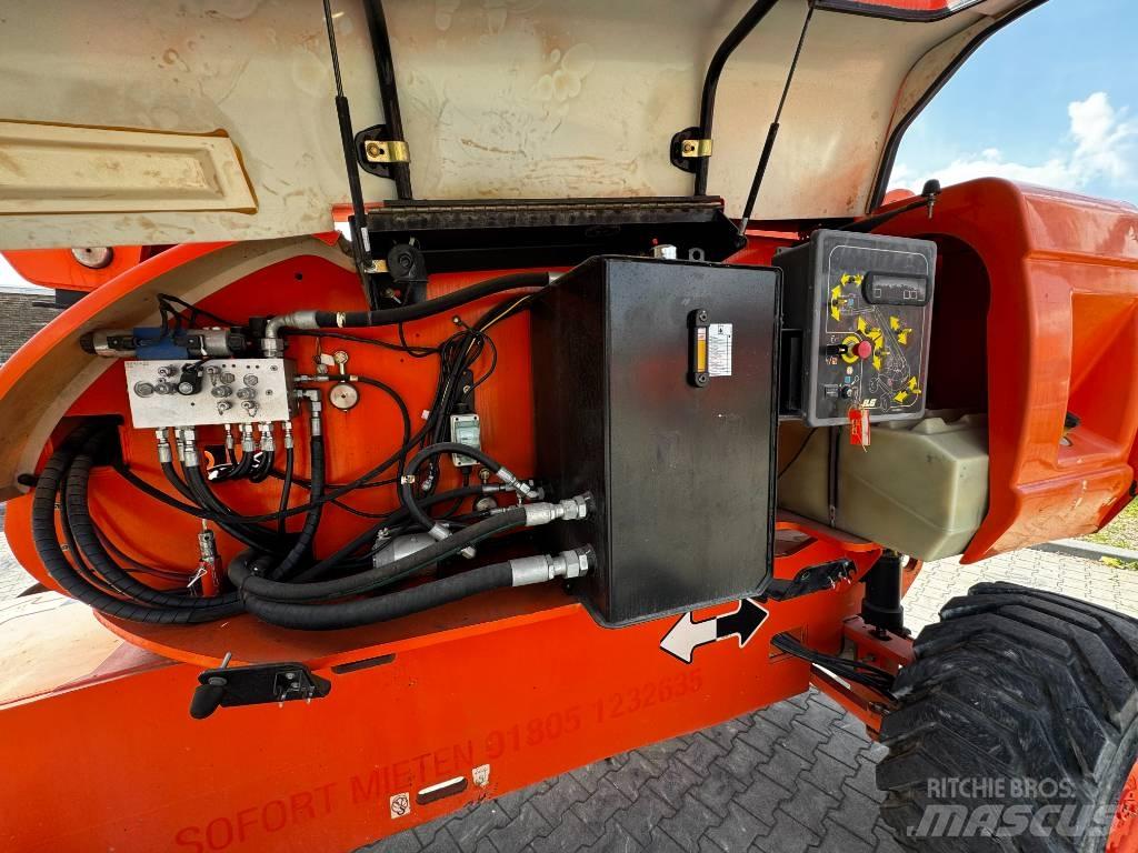 JLG 860SJ Piattaforme a braccio telescopico