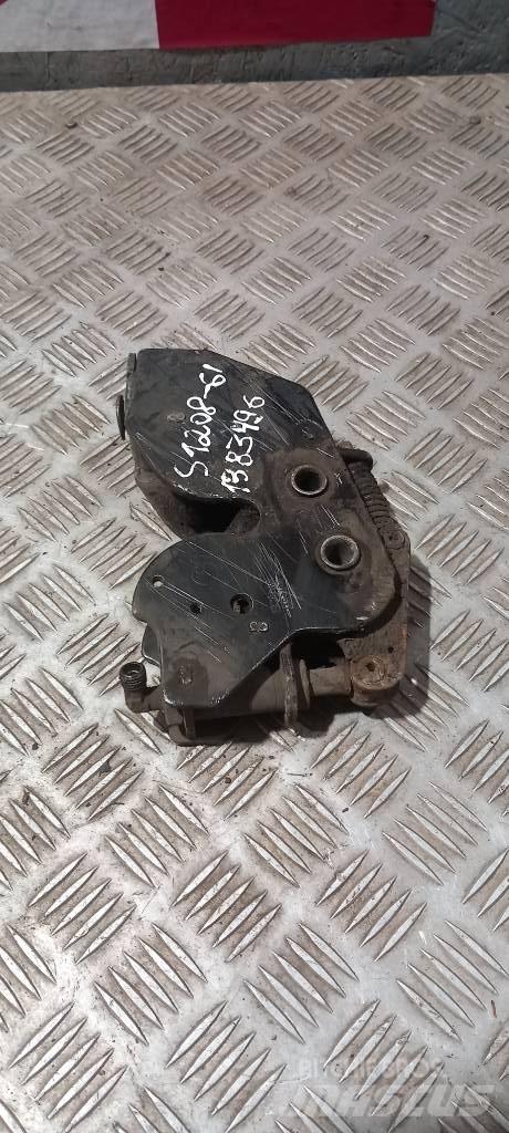 Scania 94 D.   1383496 Cabine e interni