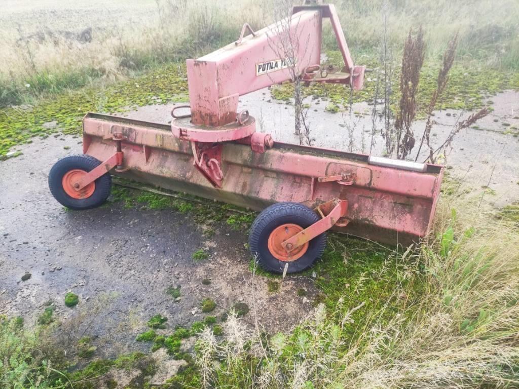 Potila TL270 Grader