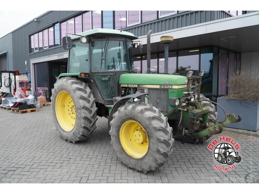John Deere 2850 Trattori