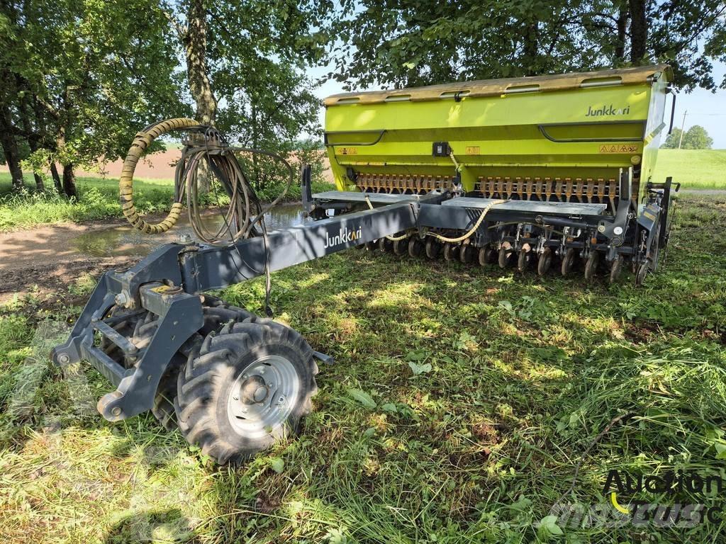 Junkkari M400 Plus Seminatrici combinate