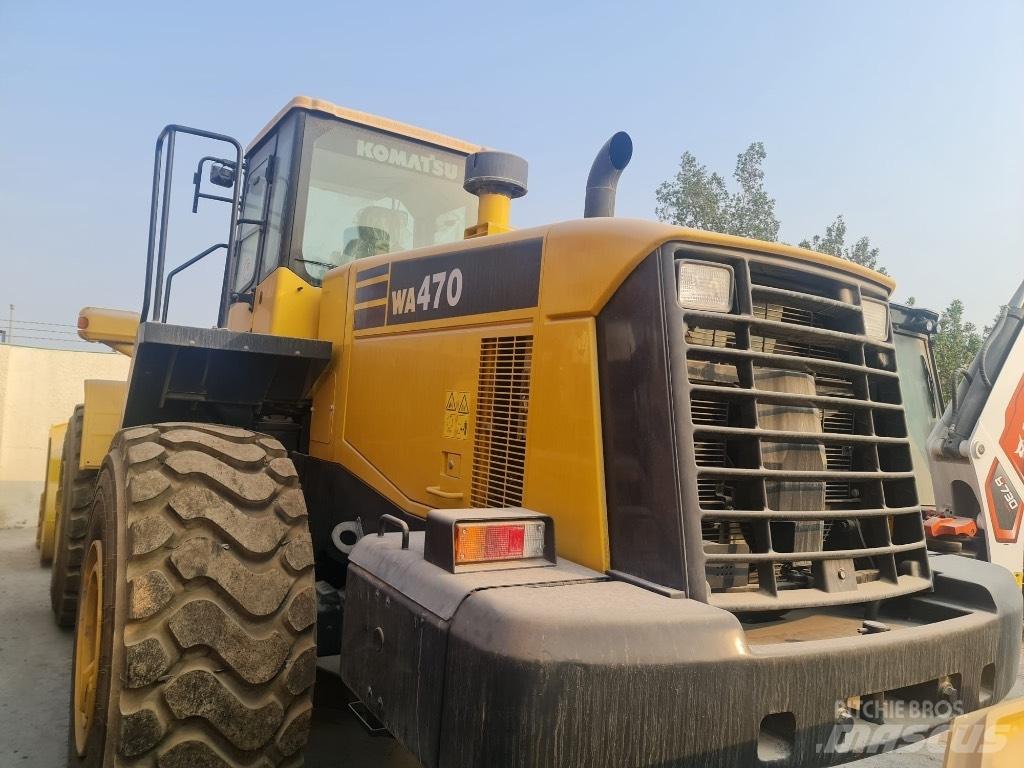 Komatsu WA 470-5 Pale gommate