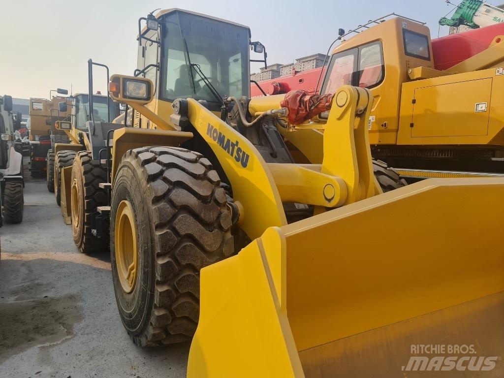 Komatsu WA 470-5 Pale gommate