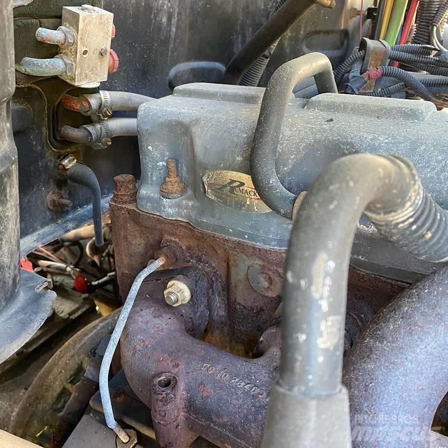 Mack CHN613 Motrici e Trattori Stradali