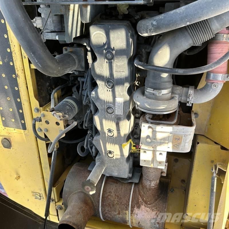 Komatsu PC 200-8 Escavatori cingolati