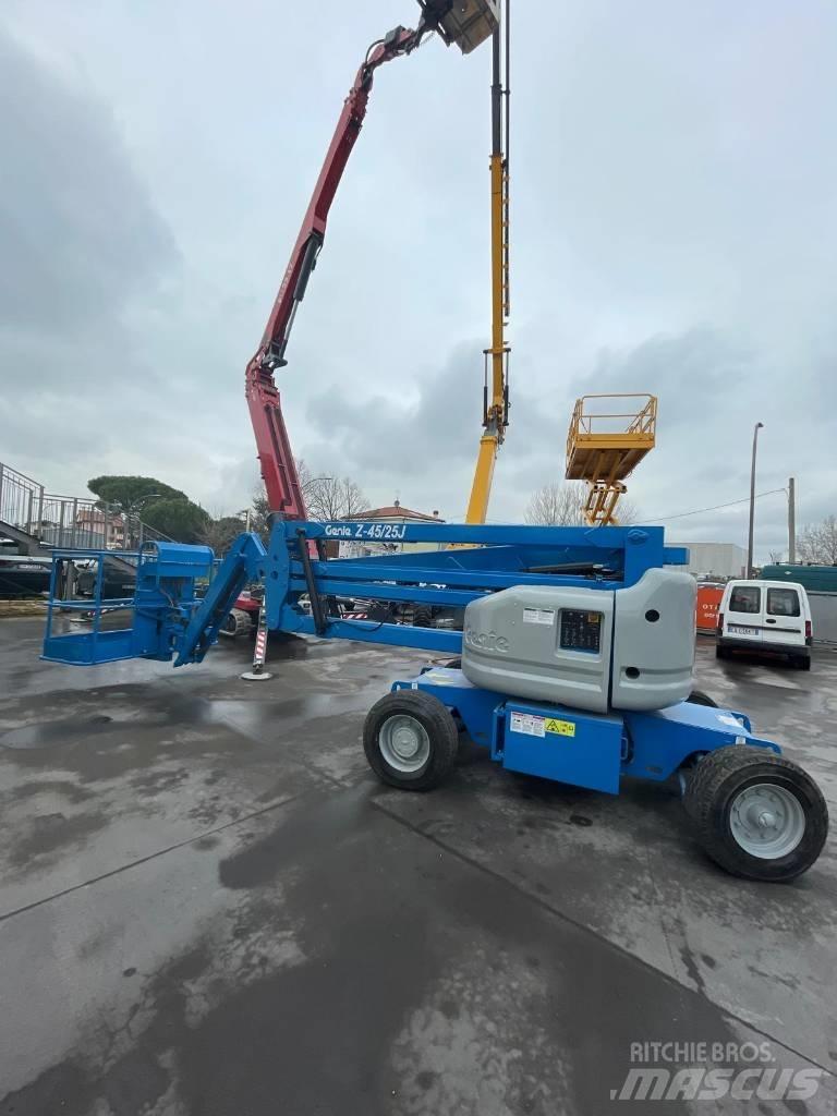 Genie Z 45/25 BI Piattaforme a braccio articolato