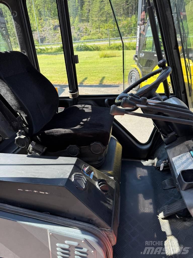 Toyota 02-7 FGF 30 Carrelli elevatori GPL