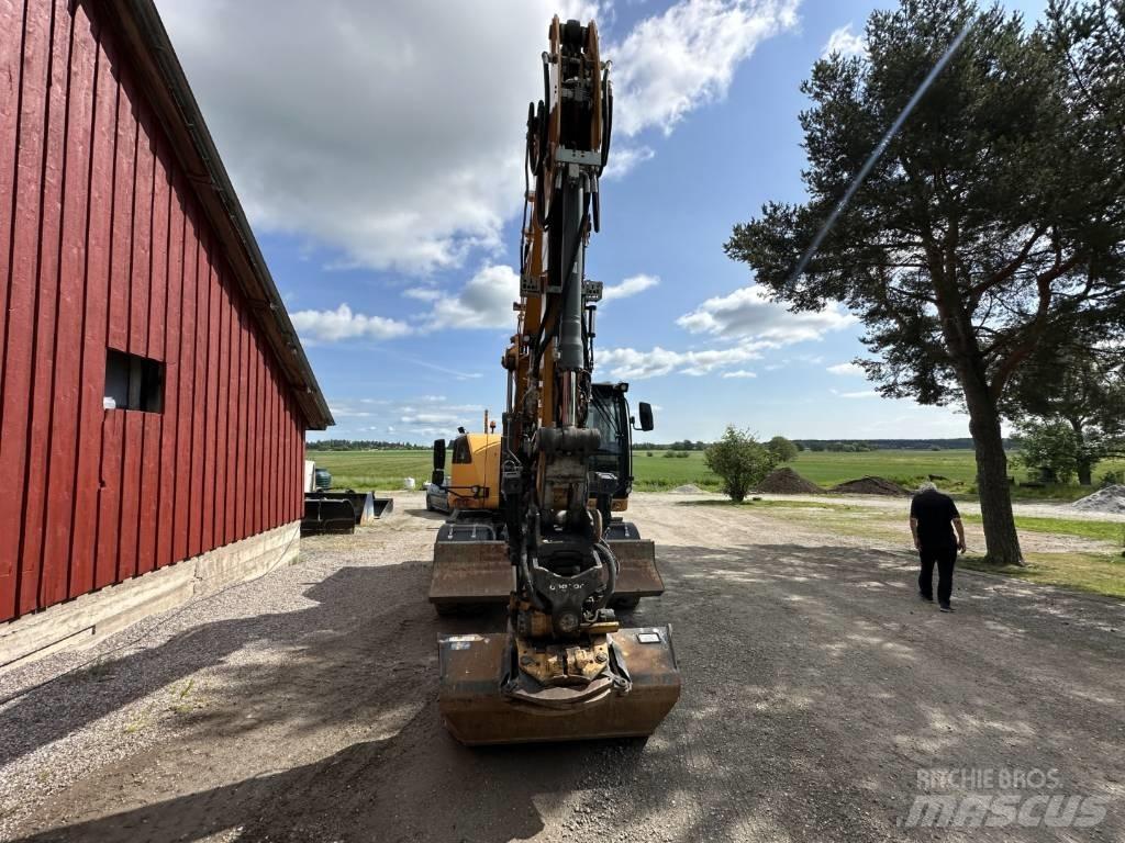 Liebherr A 916 Escavatori gommati