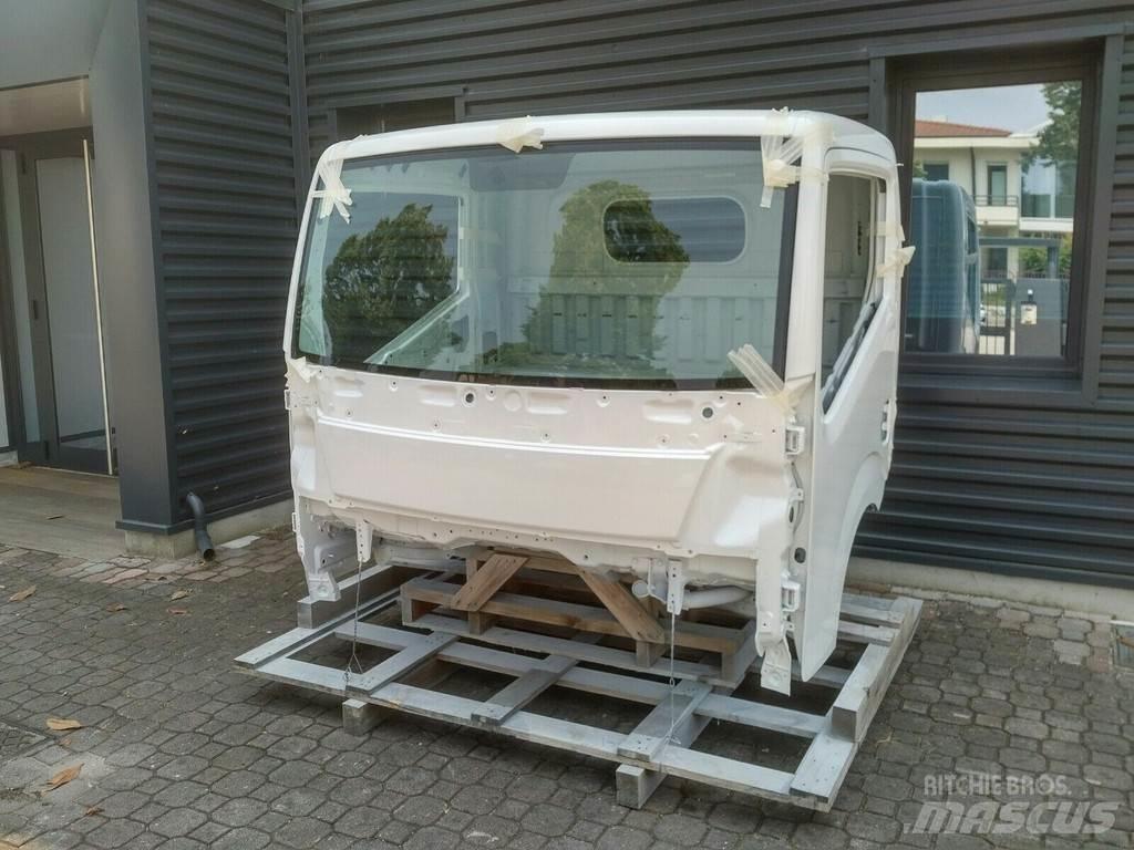 Renault Maxity Cabine e interni