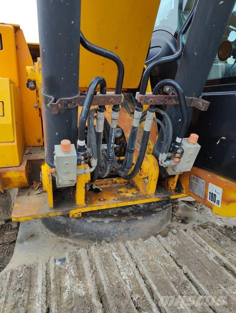 JCB JS 160 LC Escavatori cingolati