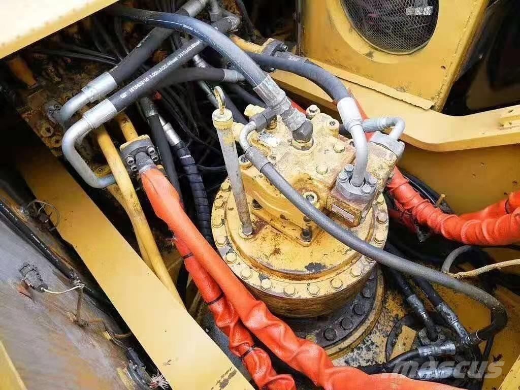 CAT 330 D Escavatori cingolati