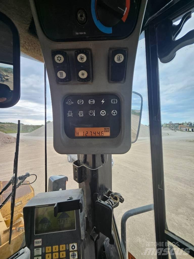 CAT 950 H Pale gommate