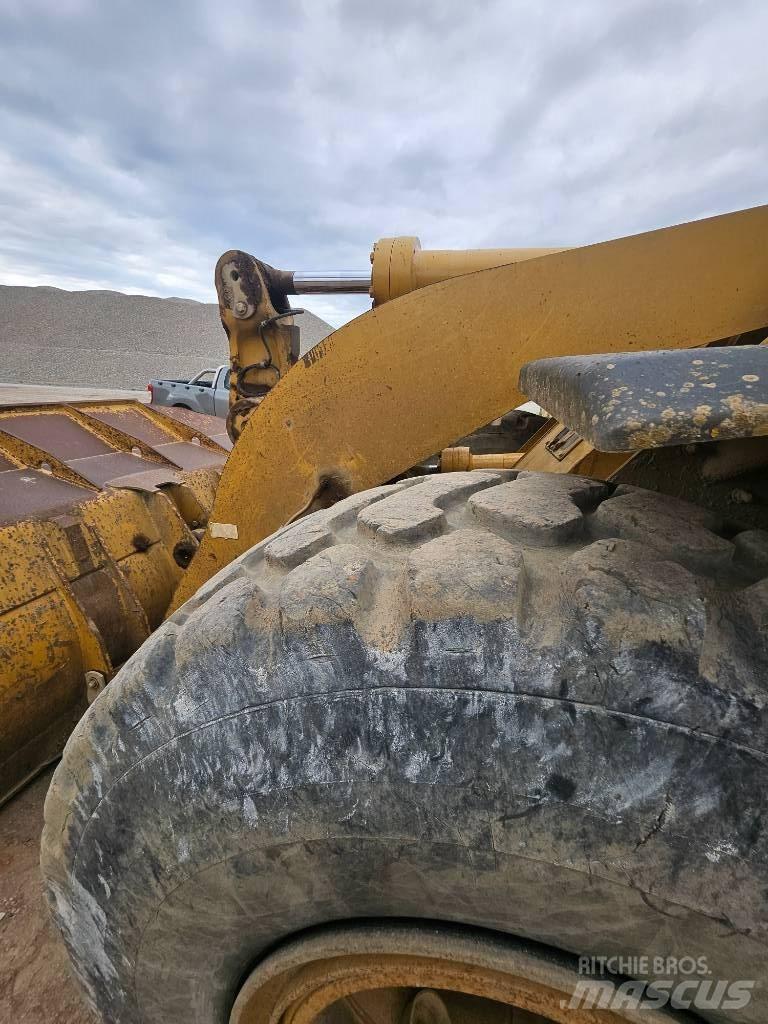 CAT 950 H Pale gommate