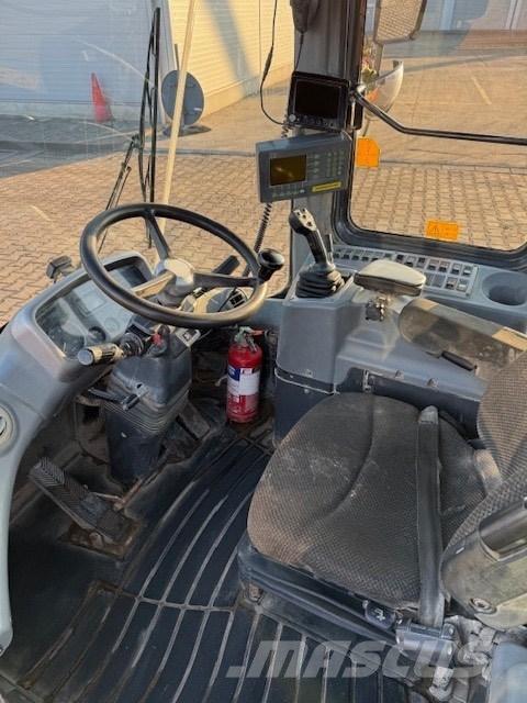 Doosan DL 420-3 CAB Cabine e interni