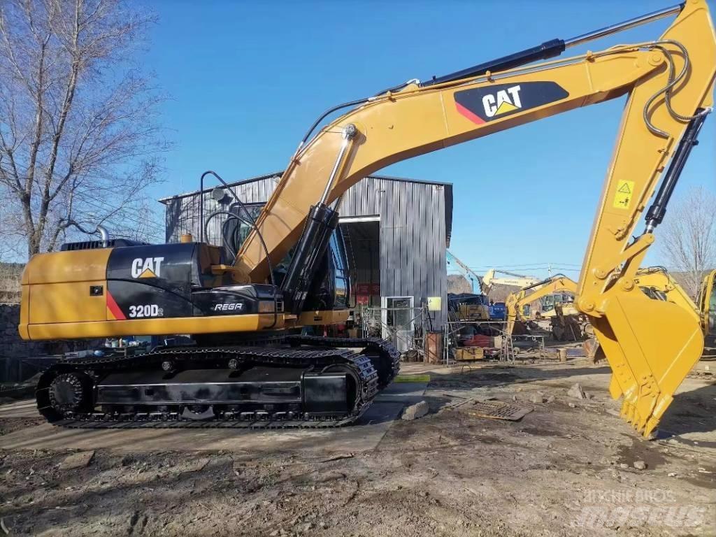 CAT 320D2 Escavatori cingolati