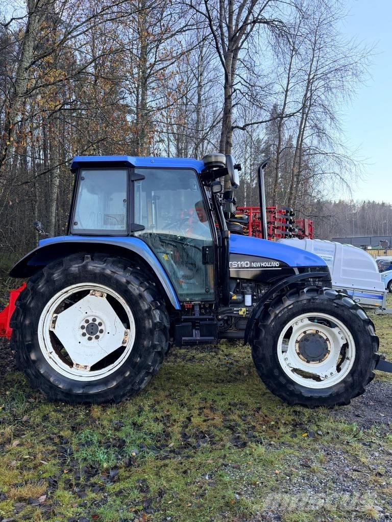 New Holland TS 110 Trattori