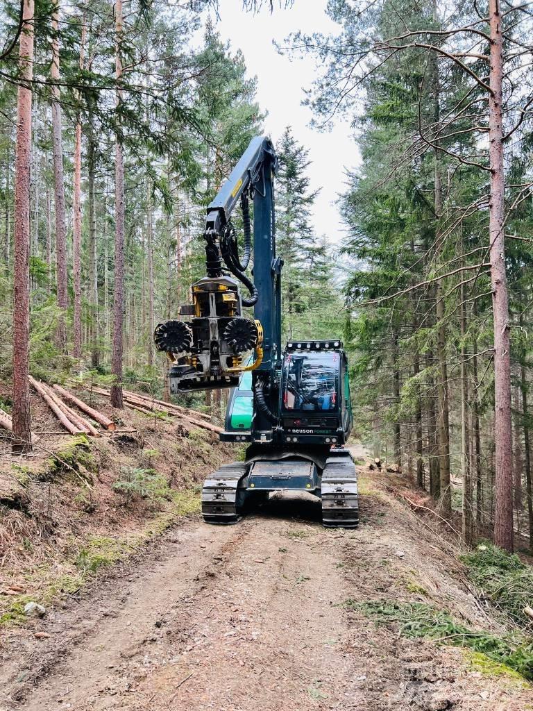 Neuson Forest 204HVT Abbattitrici, Disboscatrici