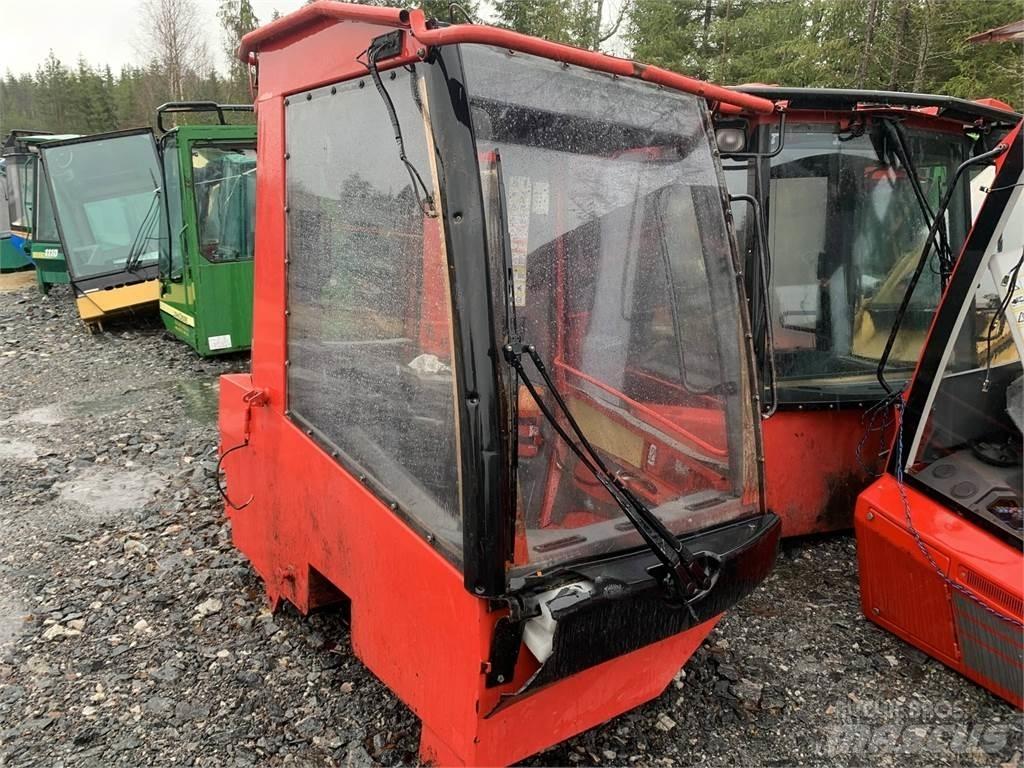 Komatsu 901TX Cabine e interni