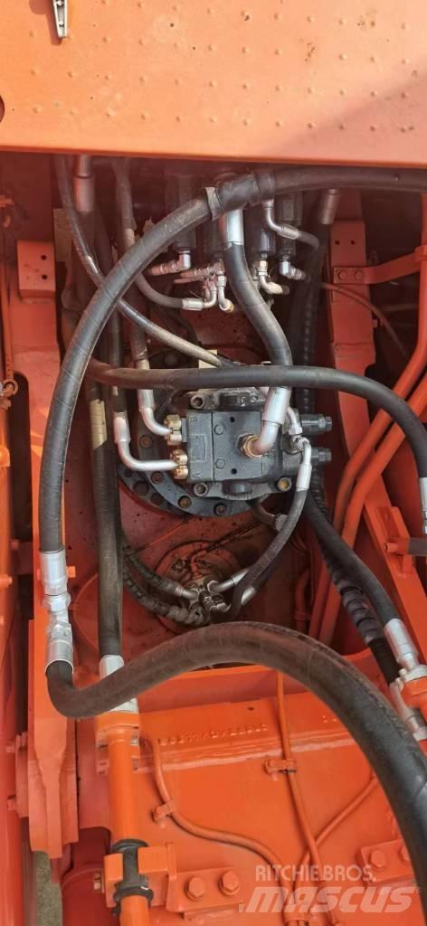 Doosan DX 300 Escavatori cingolati