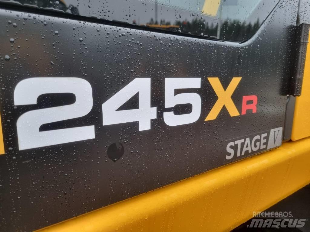 JCB 245 XR Escavatori cingolati
