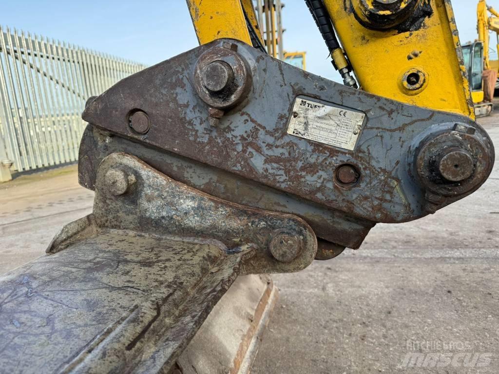 Komatsu PC80MR-5 Miniescavatori
