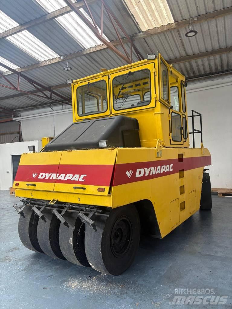 Dynapac CP 271 Rulli gommati