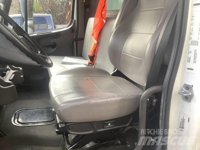 Freightliner M2 Camion cassonati