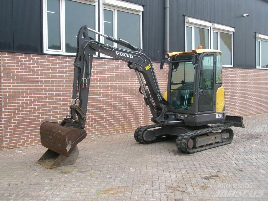 Volvo EC35D Miniescavatori