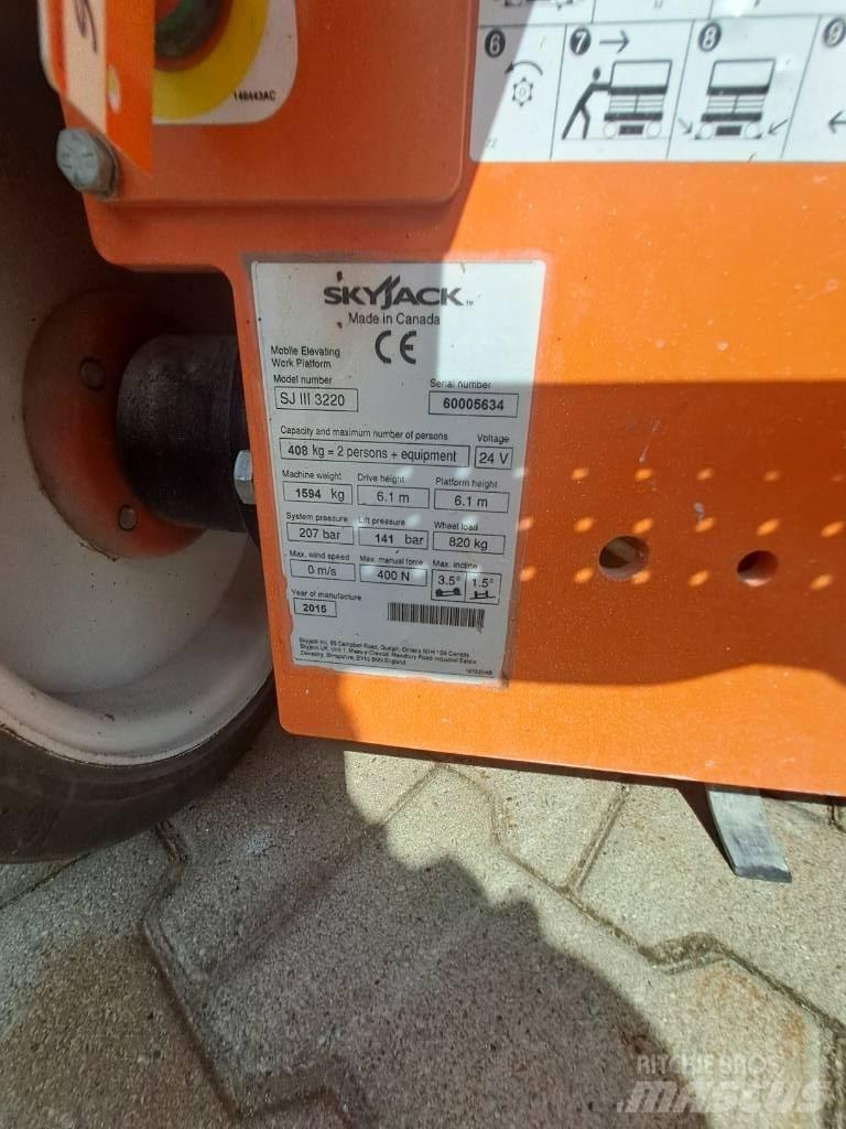 SkyJack SJIII 3220 Piattaforme a pantografo