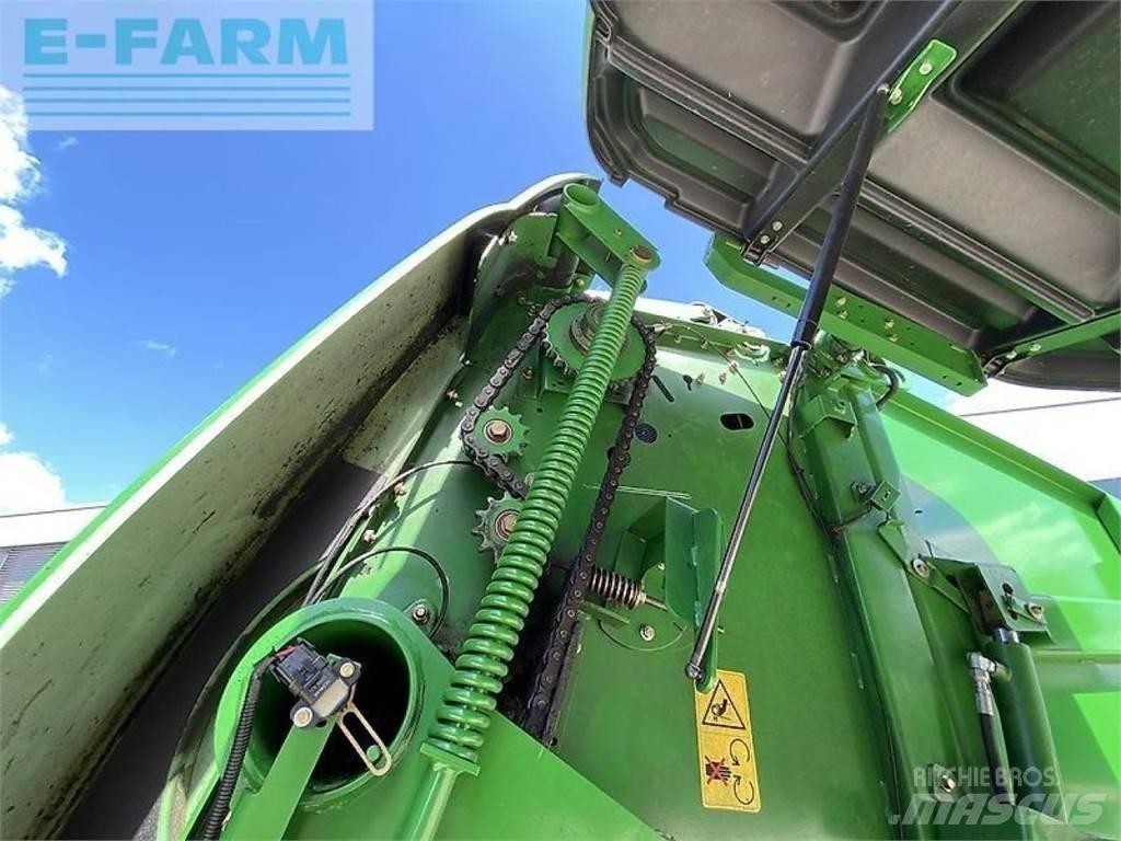 John Deere 864 Presse quadre