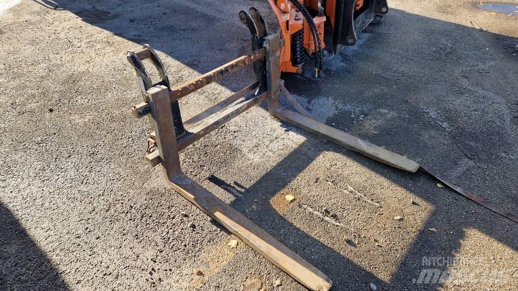 Terex TL 80 Pale gommate