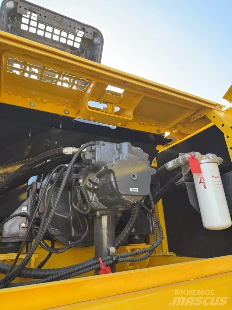 Komatsu 350LC-8 Escavatori cingolati