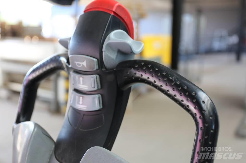 Still EXH-SF20 Carrelli elevatori bassi a piattaforma