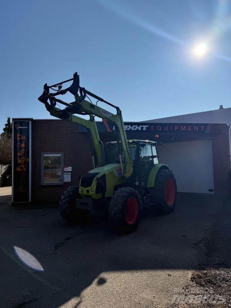 CLAAS Axos 330 Trattori